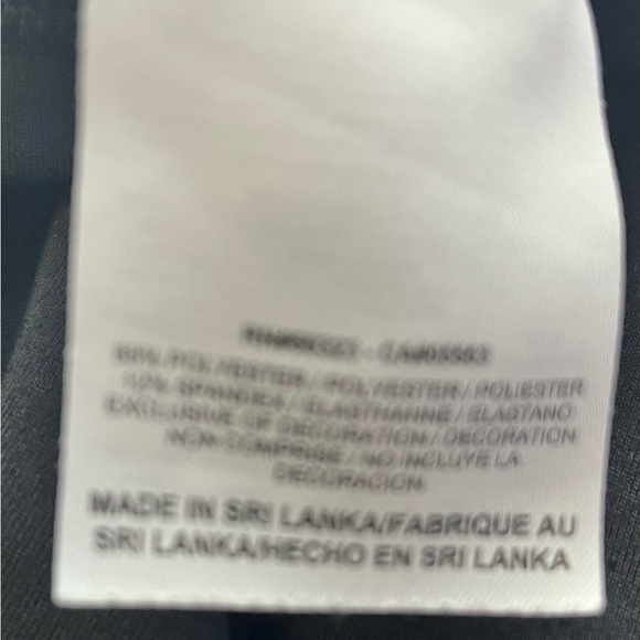 Nike Pro Women's 1/2 Zip Jacket Large Long Sleeve Black Athletic - Picture 8 of 9